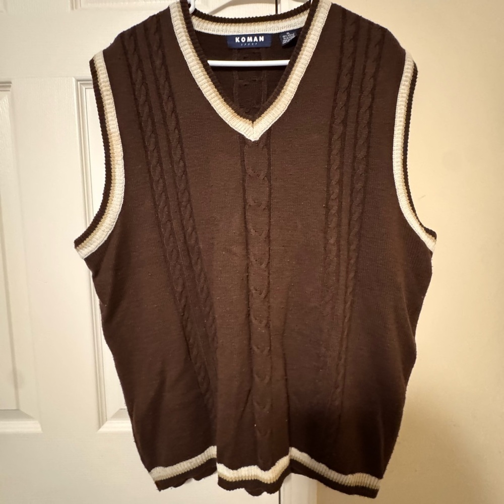 Koman Men's V-Neck Brown Sweater Vest